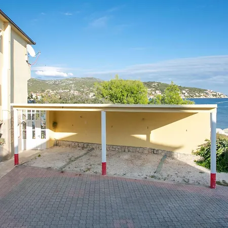 Tiho Apartamento *