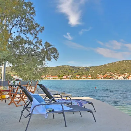Tiho Apartamento Vinišće
